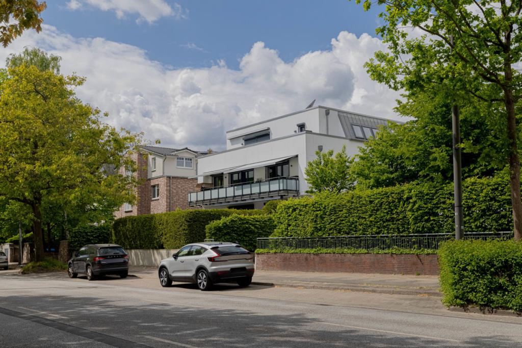 Mehrfamilienhausbebauung in der Umgebung