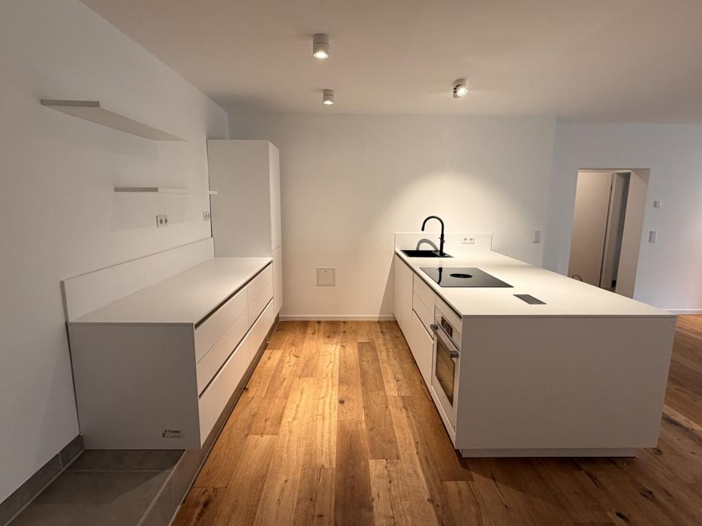 Exklusives Wohnen in bester Lage - Lichtdurchflutete Wohnung mit Garten und Blick in die Weinberge - Foto 5
