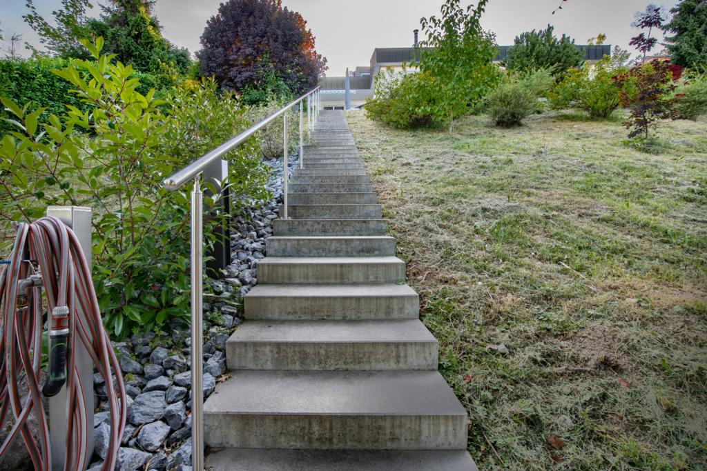 Weiterer Aussenbereich Treppe