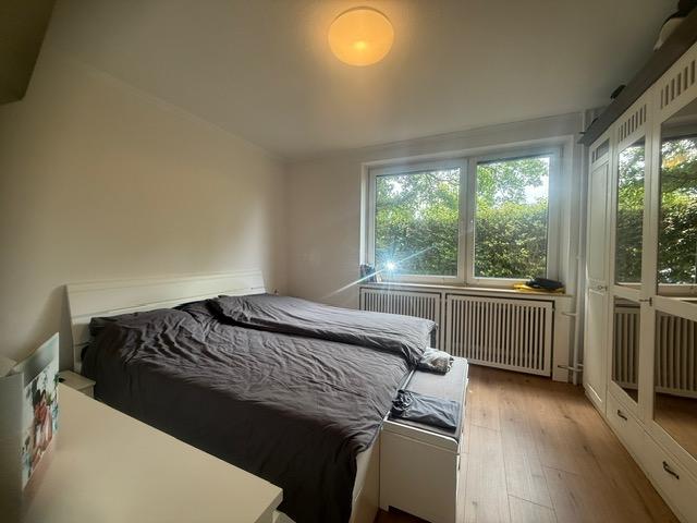 Schlafzimmer (2)