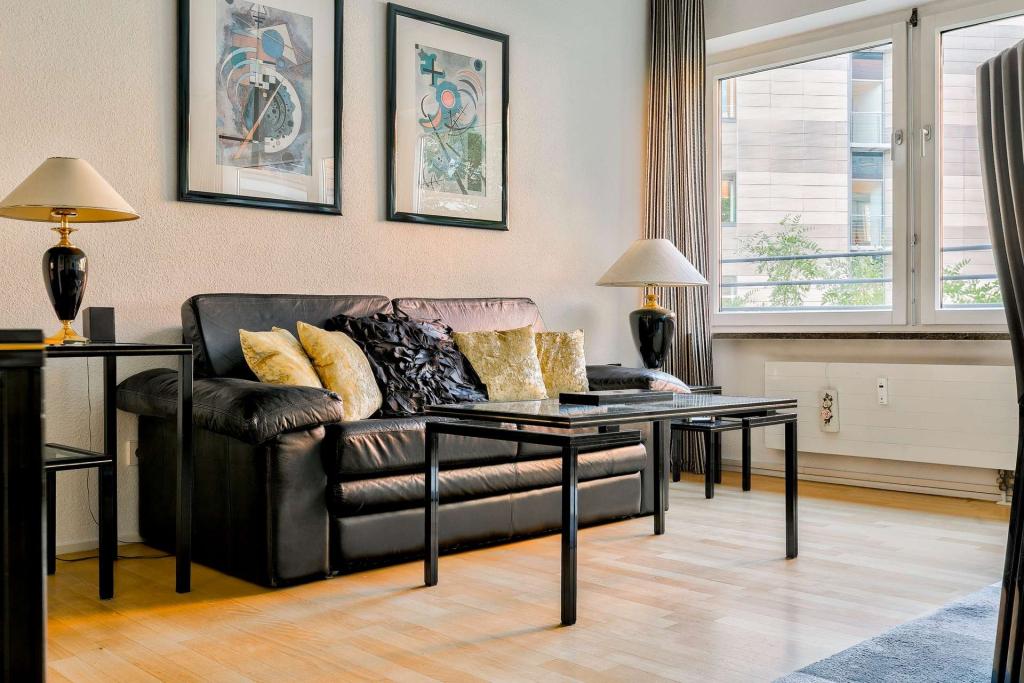 2-Room Apartment at Potsdamer Platz – Ready to Move In - Photo 2