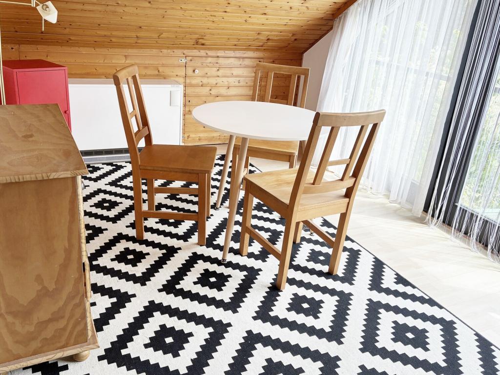 Möblierte 2,5 Zimmer-Wohnung in Bestlage - Mieten auf Zeit möglich! - Photo 2
