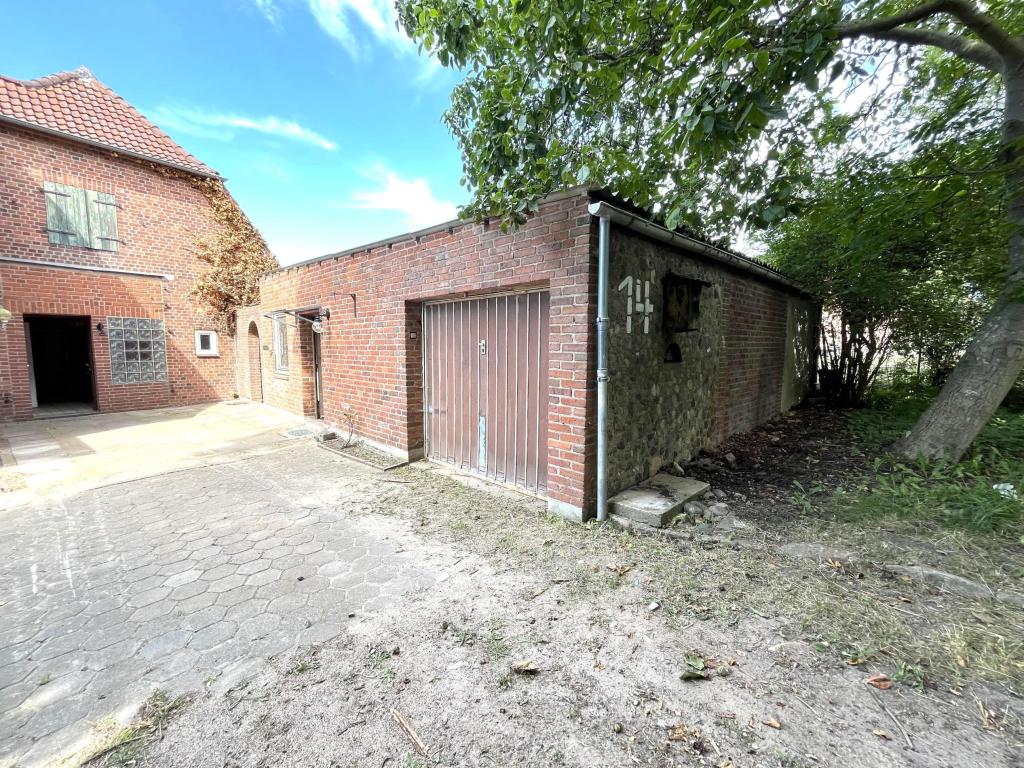 Garage und Heizungsraum