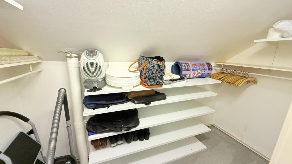 begehbarer Kleiderschrank