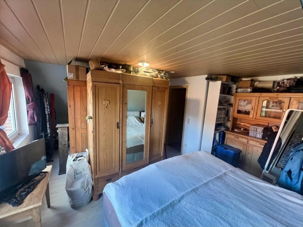Schlafzimmer DG