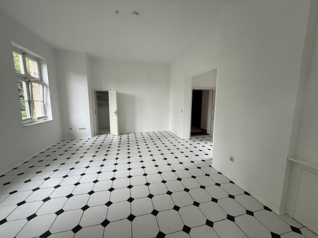 Charmantes Refugium im Grünen – 1-Zimmer-Wohnung in historischer Villa in Egelsbach - Foto 5