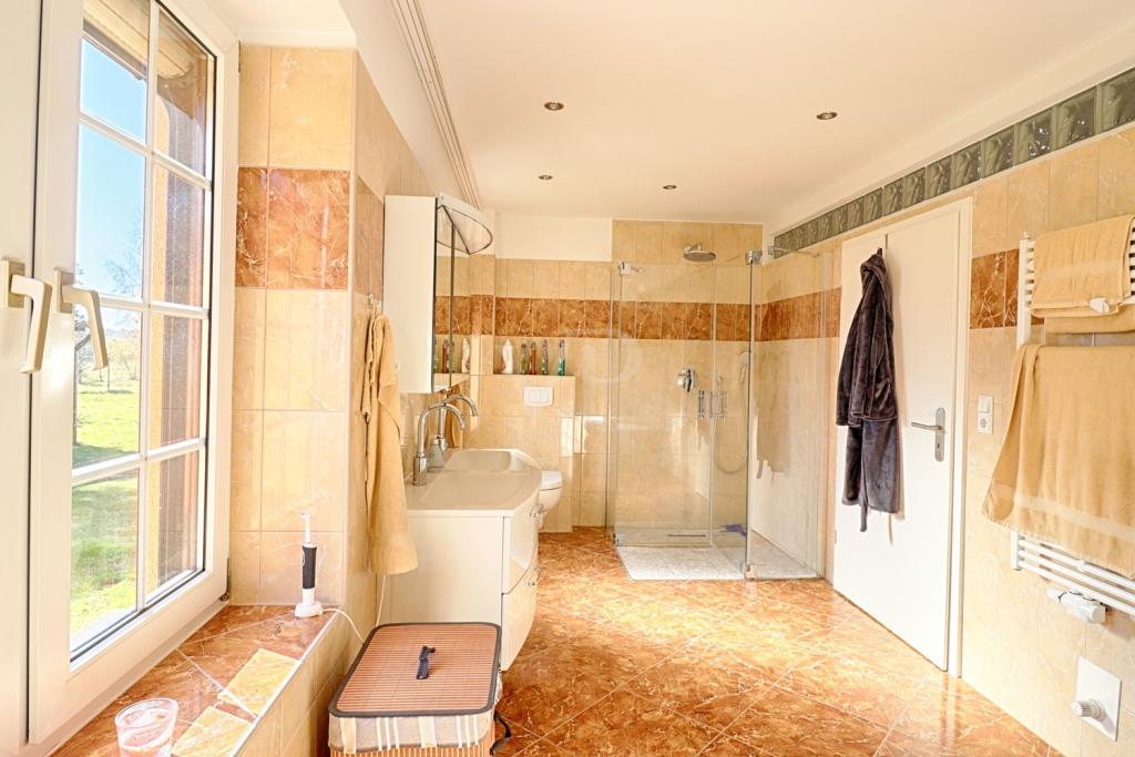 Bad mit Dusche