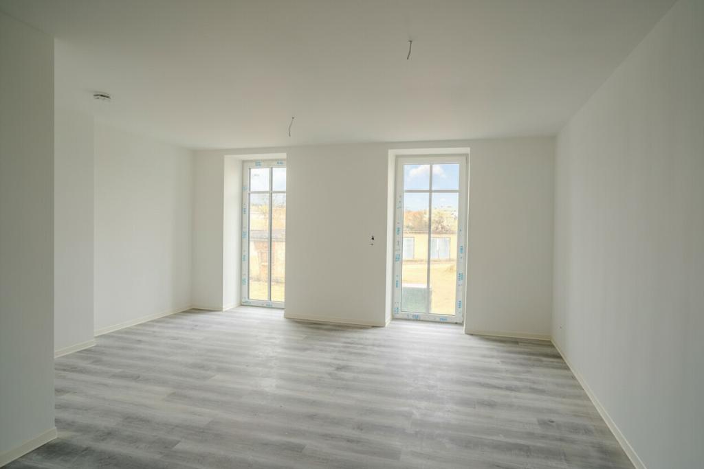 Lichtdurchflutete und vollsanierte Zweiraumwohnung in zentraler Lage Stralsunds - Photo 2