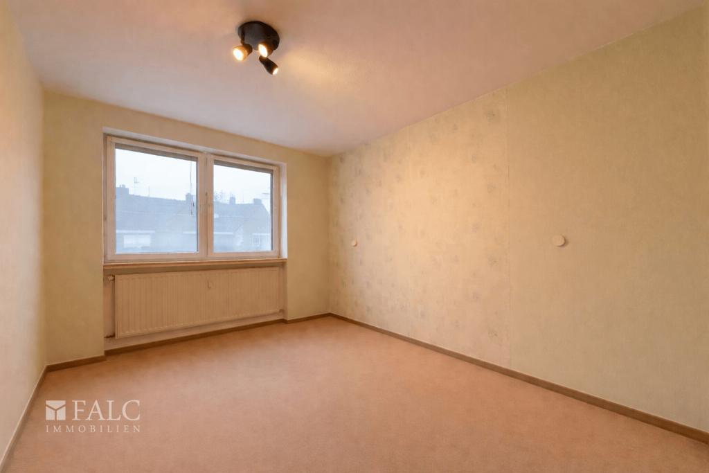 2-Zimmer-Wohnung im Obergeschoss mit Süd-Balkon und Einbauküche - Foto 3