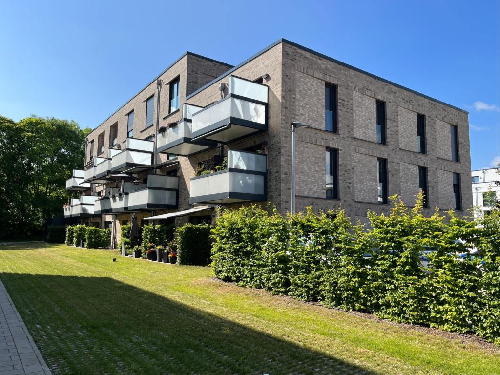 Erstbezug in Sehnde - moderne 4-Zimmer-Penthousewohnung mit Tageslichtbad, Loggia & Aufzug - Photo 3