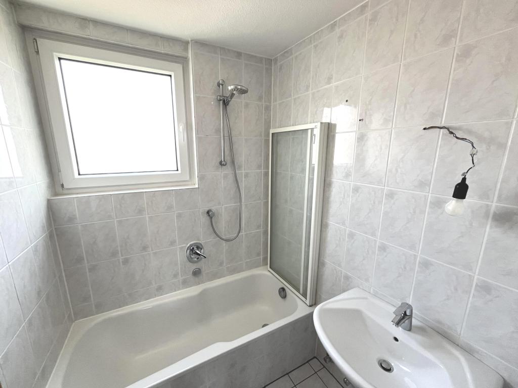 Badezimmer OG links