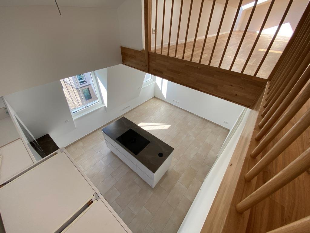 Blick von der Galerie in die Küche