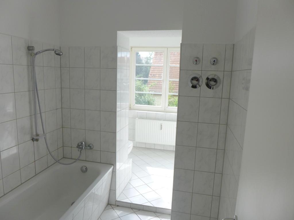 SONNIGE 3 RAUM WOHNUNG MIT BALKON + EINBAUKÜCHE - Photo 2
