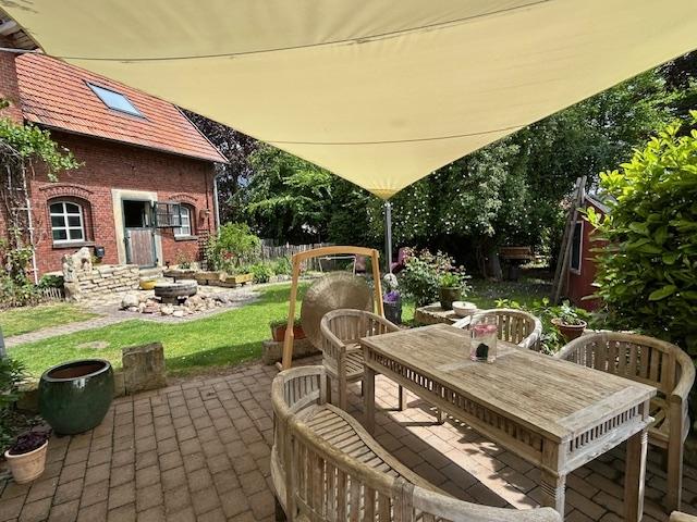 Hof- Gartenbereich