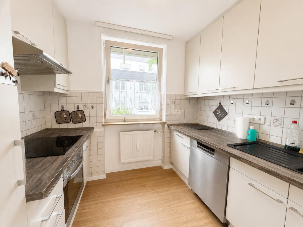 Einziehen & Wohlfühlen: Frisch renovierte 3-Zimmer-Wohnung mit Balkon & Einbauküche - Photo 4