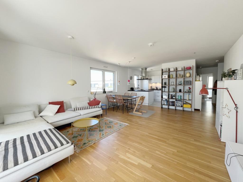 Lieblingsplatz gesucht? 3 Zimmer & Balkon gefunden. - Foto 1