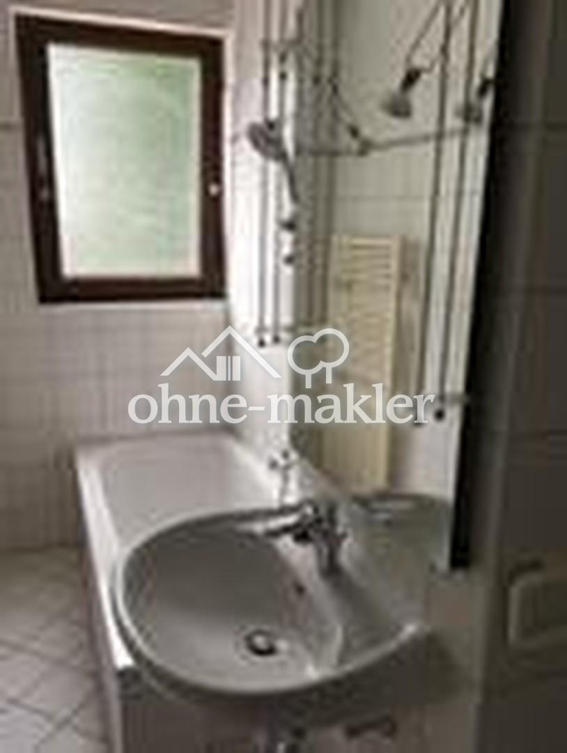 Top 2 Zimmer Wohnung mit Balkon (Nichtraucher) für eine Person - Photo 5
