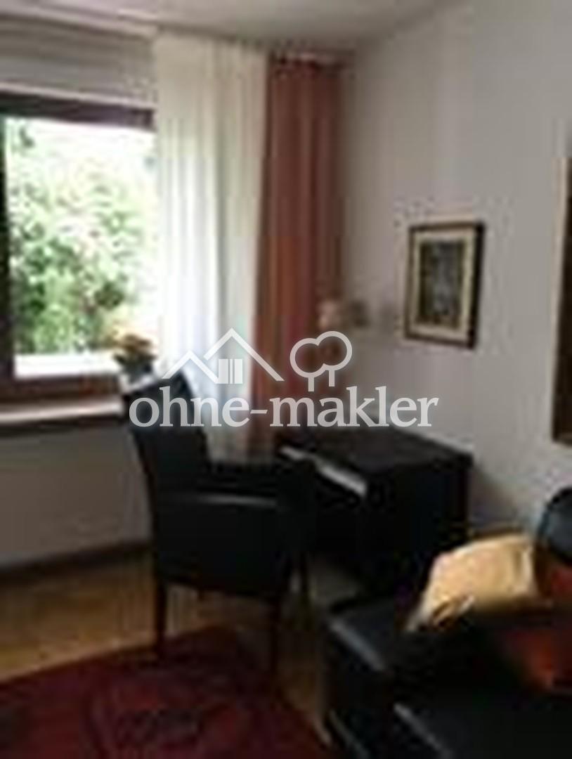Top 2 Zimmer Wohnung mit Balkon (Nichtraucher) für eine Person - Photo 1