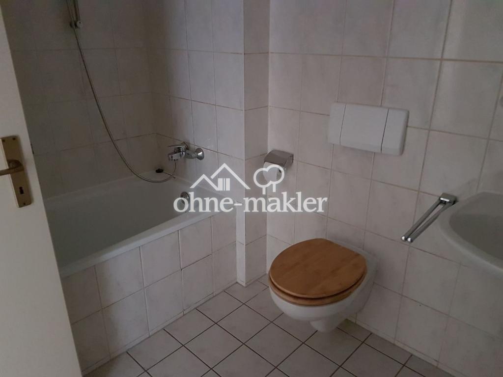 Schöne 1,5 Zimmerwohnung mit Balkon in Leipzig-Wahren - Photo 1