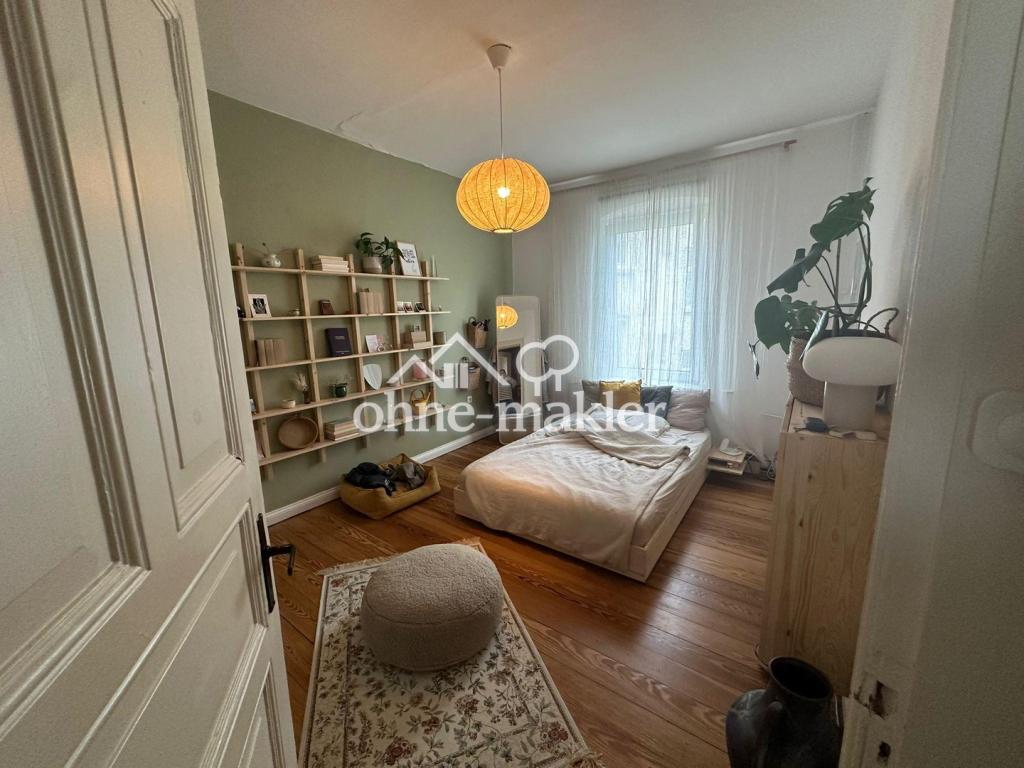 Helle, schöne und gepflegte Altbauwohnung mit Dielenfussboden und Einbauküche - Foto 2