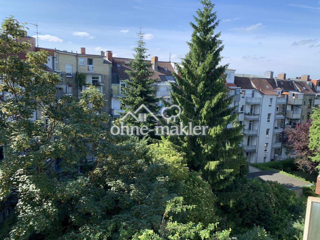 Helle, schöne und gepflegte Altbauwohnung mit Dielenfussboden und Einbauküche - Foto 5