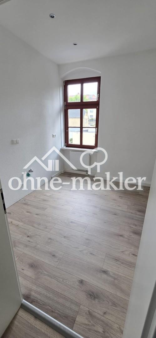 TOP sanierte 2-Raum WE mit Carport-Stellplatz im Innenhof - Photo 3
