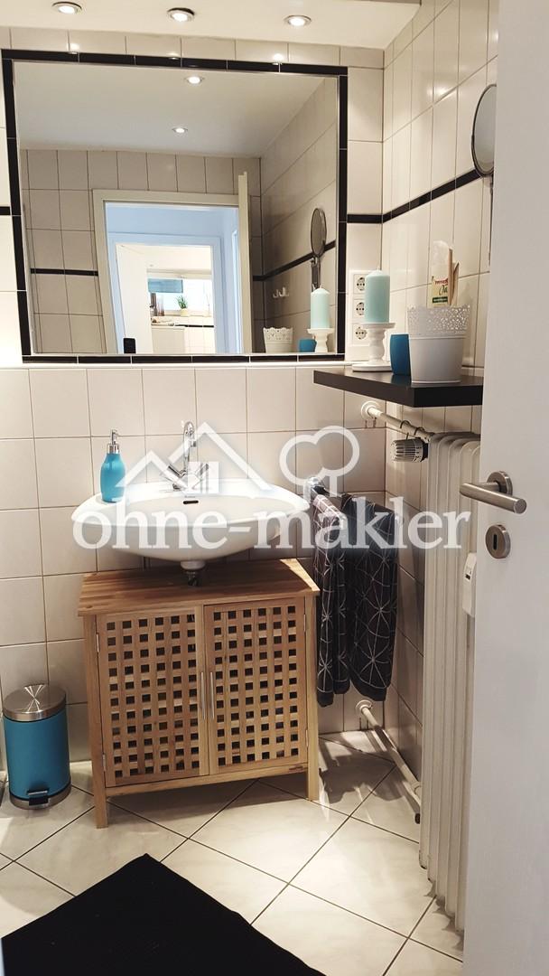 Badezimmer mit Dusche