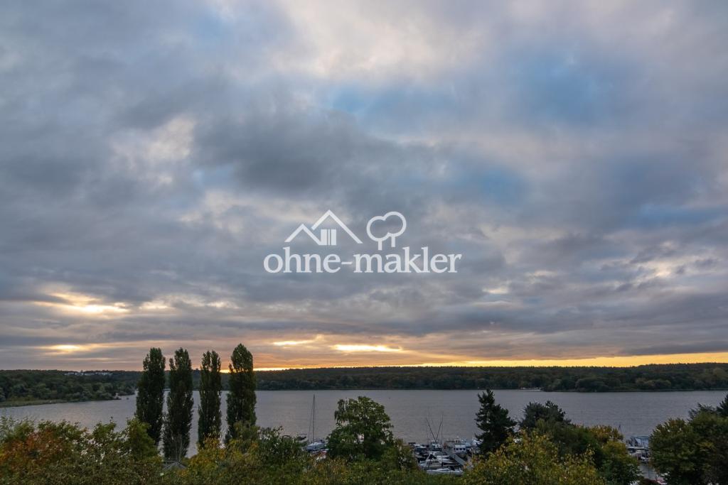 Scharfe Lanke, Pichelsdorfer Seehäuser mit großer Terasse und eigenen Garten - Foto 4