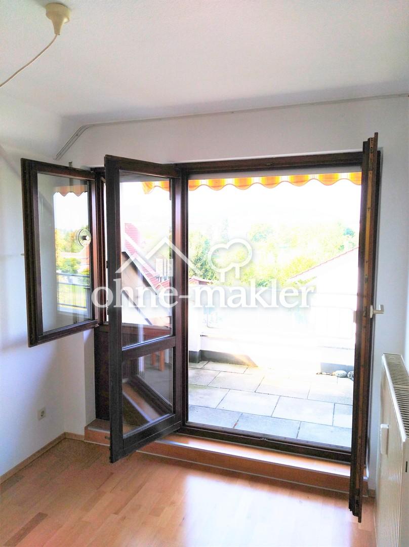 3,5 Zimmer DG-Wohnung ruhig, zentral, Holzparkett, Einbaumöbel - Foto 5