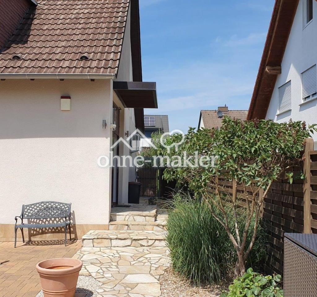 Ruhige 4-Zimmer-Maisonette Whg in 2-Fam. Haus, Dreieich-Sprendlingen, Balkon, Klima, EBK - Photo 1