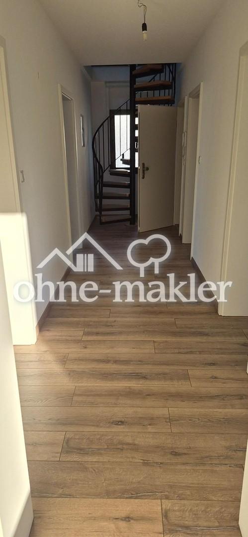 Ruhige 4-Zimmer-Maisonette Whg in 2-Fam. Haus, Dreieich-Sprendlingen, Balkon, Klima, EBK - Photo 2