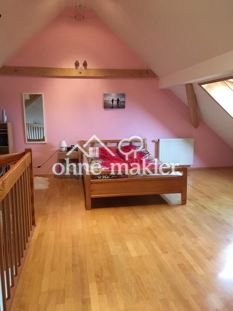 Komfortabel ausgestattete Maisonettewohnung/ Galeriewohnung 1,5 Zimmer mit Balkon - Foto 3