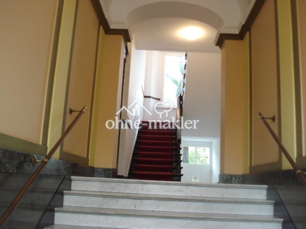 Ruhiges und stilvolles Wohnen in sanierter Jugendstilvilla - Foto 3