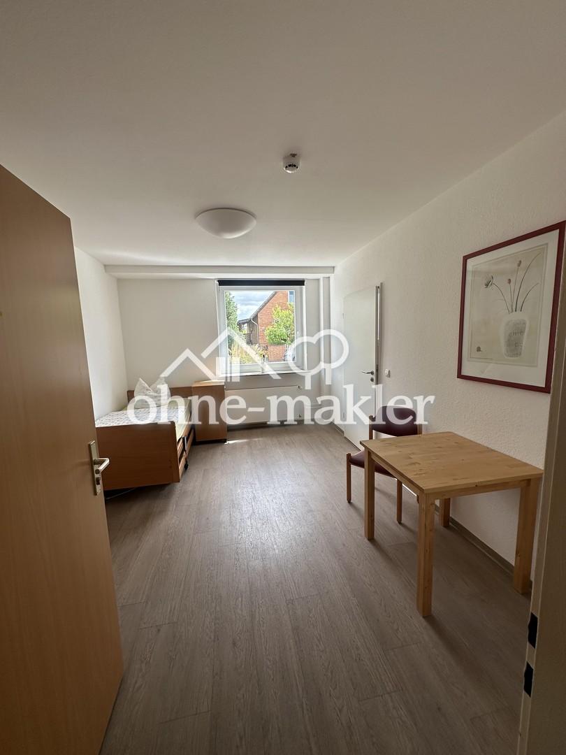 Neu in Celle-Garßen / Senioren Wohngemeinschaft sucht Mitbewohner - Foto 1