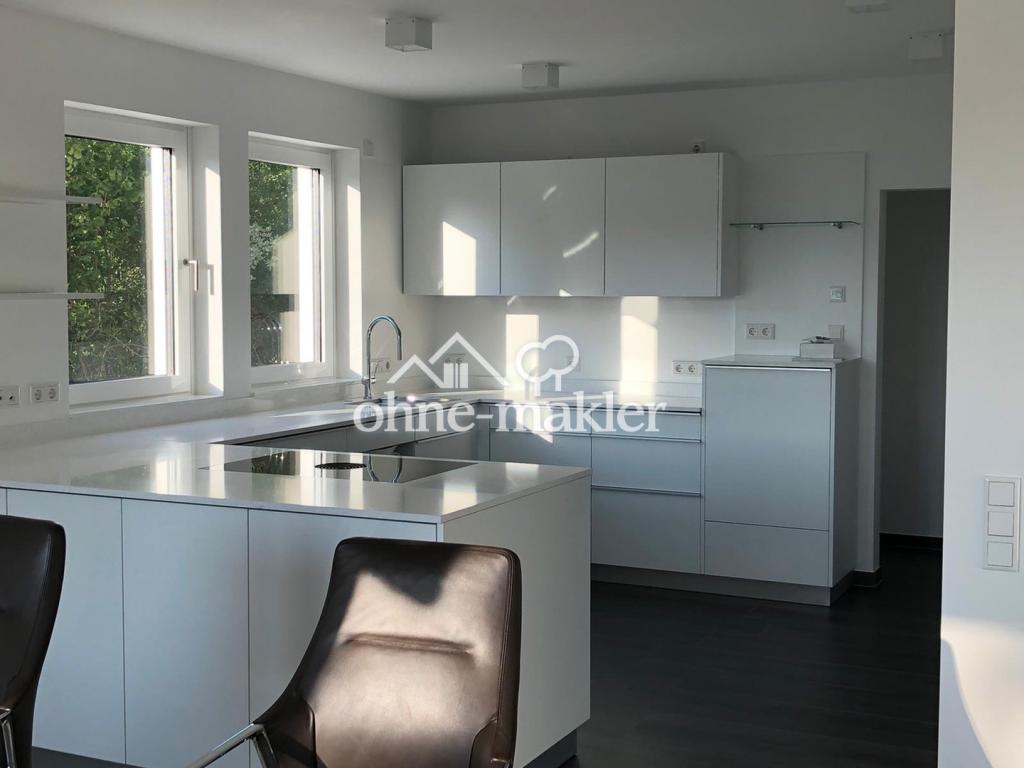 Viel Platz zum wohnen - Komplett modernisiertes Einfamilienhaus in ruhiger Sonnenlage in Bürgstadt - Photo 3