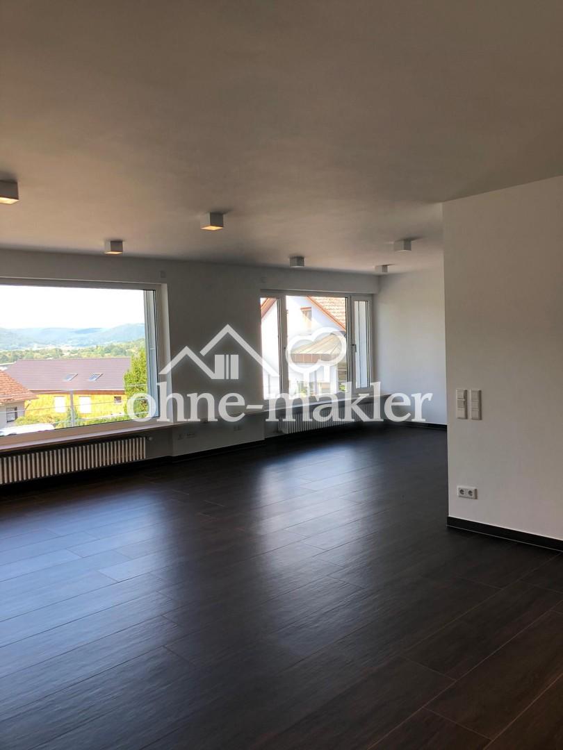 Viel Platz zum wohnen - Komplett modernisiertes Einfamilienhaus in ruhiger Sonnenlage in Bürgstadt - Photo 1