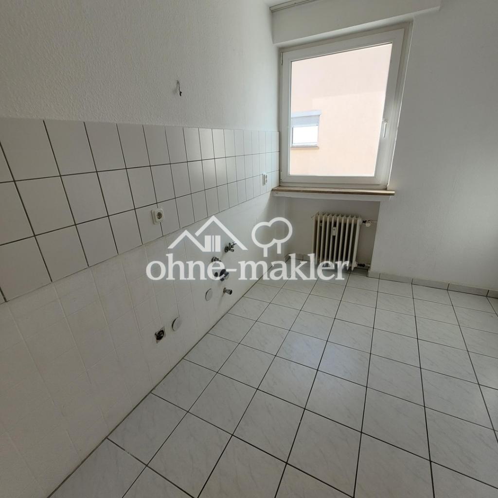 Gut geschnittene 2-Zimmer-Wohnung mit Balkon in Refrath - Foto 2