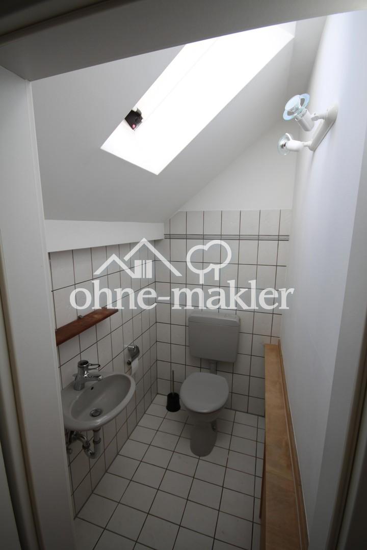 Lichtdurchflutete Komfort-Dachgeschoßwohnung für Zwei in schöner Wohnlage direkt in Neu-Isenburg - Photo 5