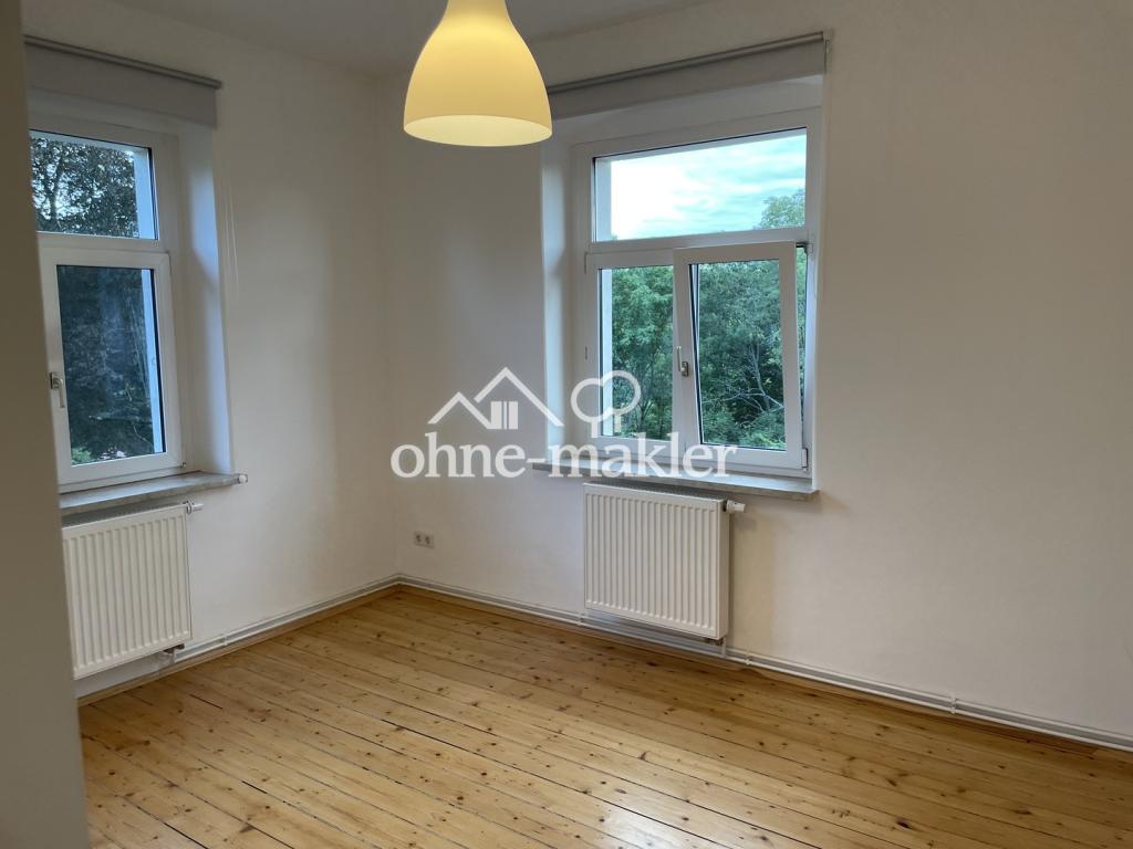 3 Zi. Wohng. Höhenlage Tharandt mit Fernblick, san. AB, EBK, Balkon, Garten - Photo 2