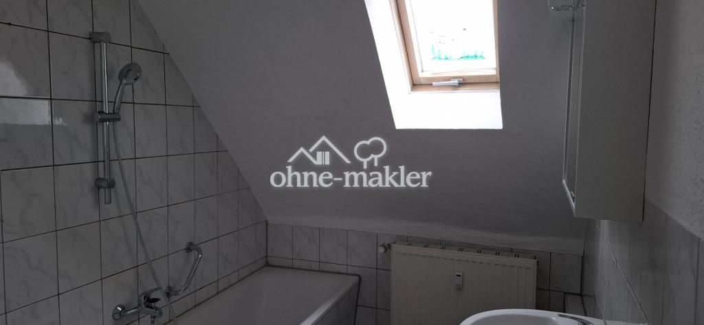 4-Raum-DG-Wohnung mit Garage in Kretzschau - Foto 2