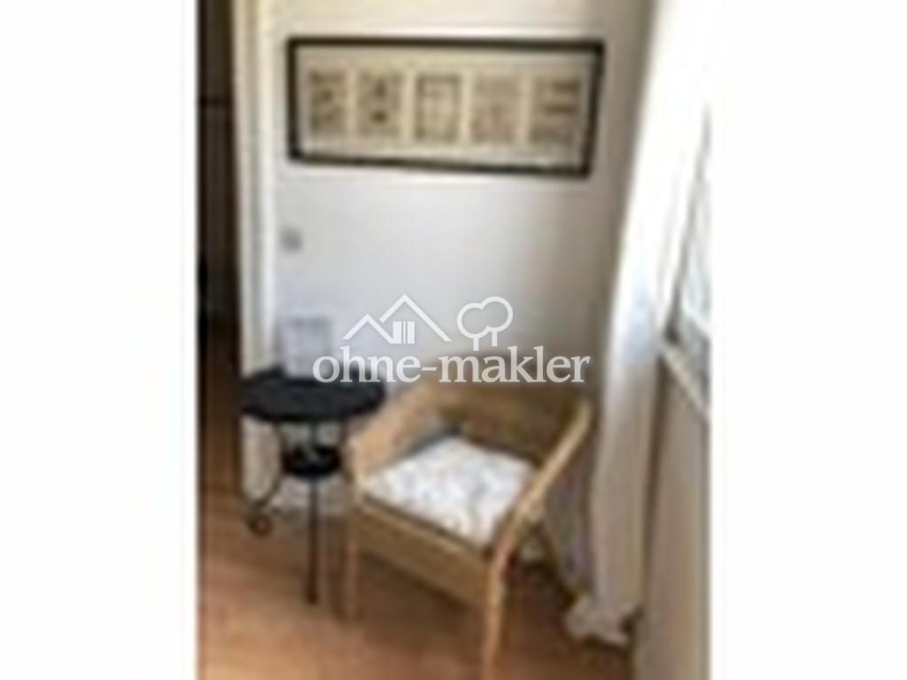 BEDROOM/SCHLAFZIMMER
