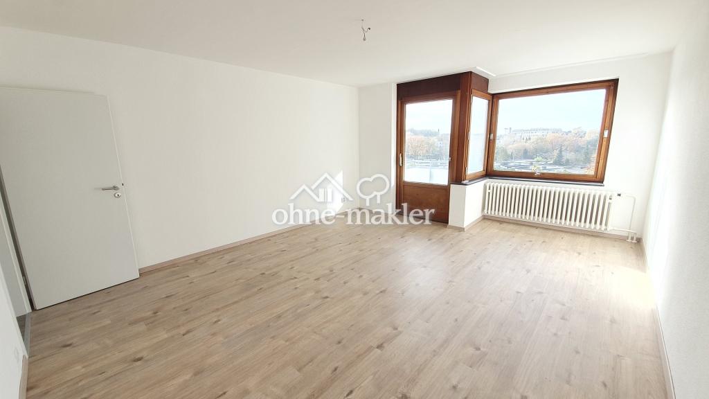 Große, helle 1-Zi-Wohnung mit sonnigem Balkon, saniert. - Photo 1