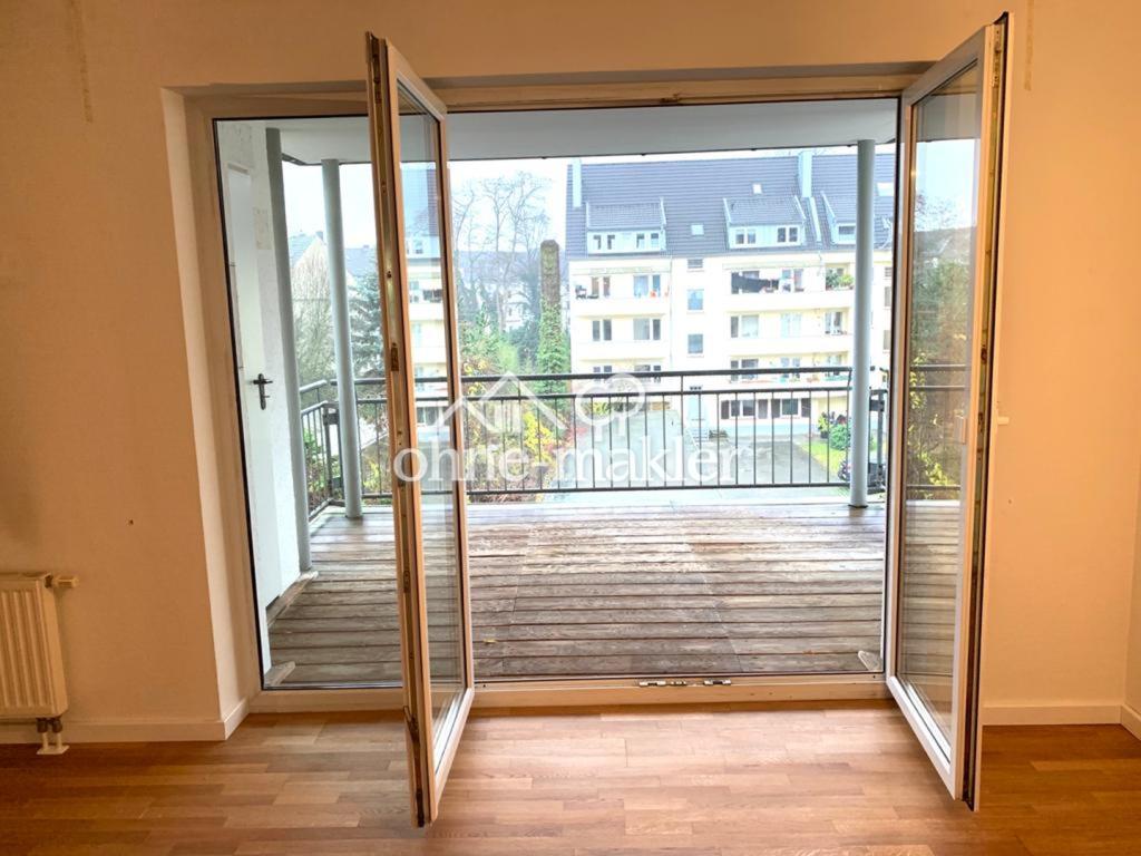 D-Gerresheim: Modernisierte 3 Zi. Wohnung mit großem Süd-Balkon und Aufzug in gefragter Lage - Photo 2