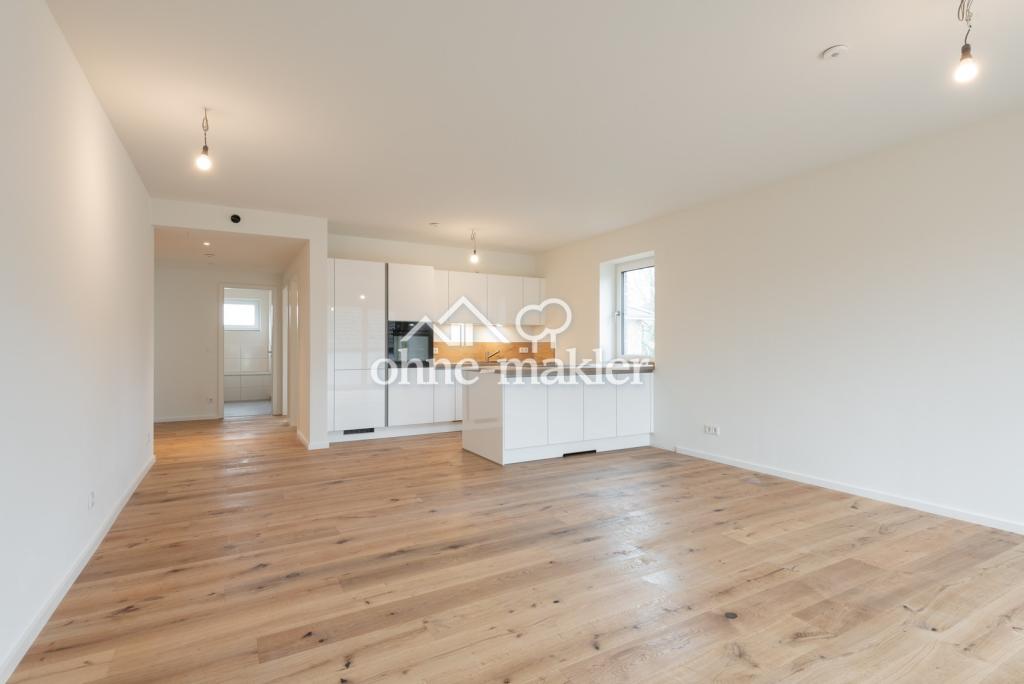 Smart-Home mit EBK, Balkon: helle 4-Zimmer-Wohnung in Halstenbek - Foto 1