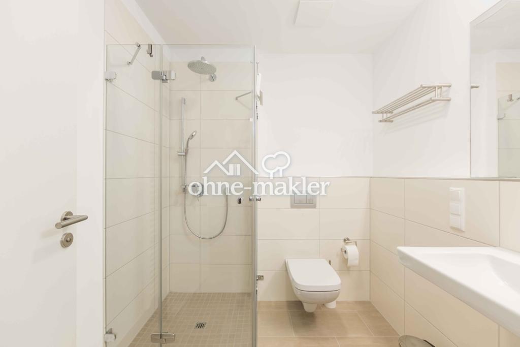 Möbelierte hochwertige Wohnung in der Toplage, ruhig, zentral, verkehrsgünstig - Photo 3