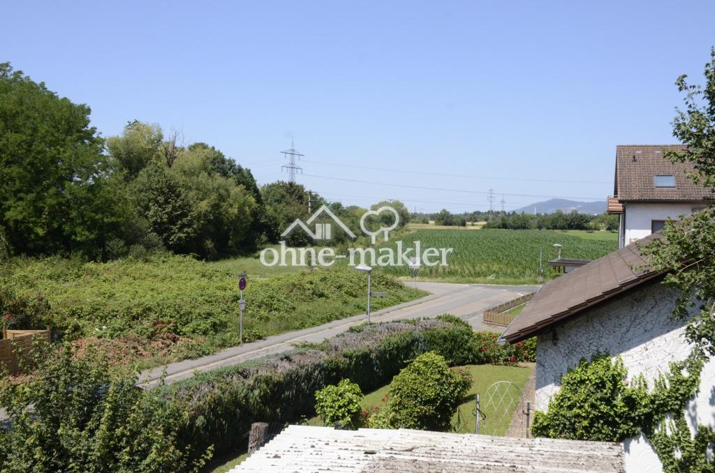 Leimen, ab sofort, 2 ZKB, 58 qm, Bodenheizung, privat, schöner Ausblick, Einbauküche - Photo 4