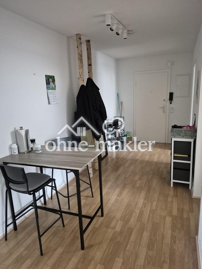 Helle 3-Zimmer Dachgeschosswohnung + Möbliert + Küche / EXPATS WELCOME - Foto 3