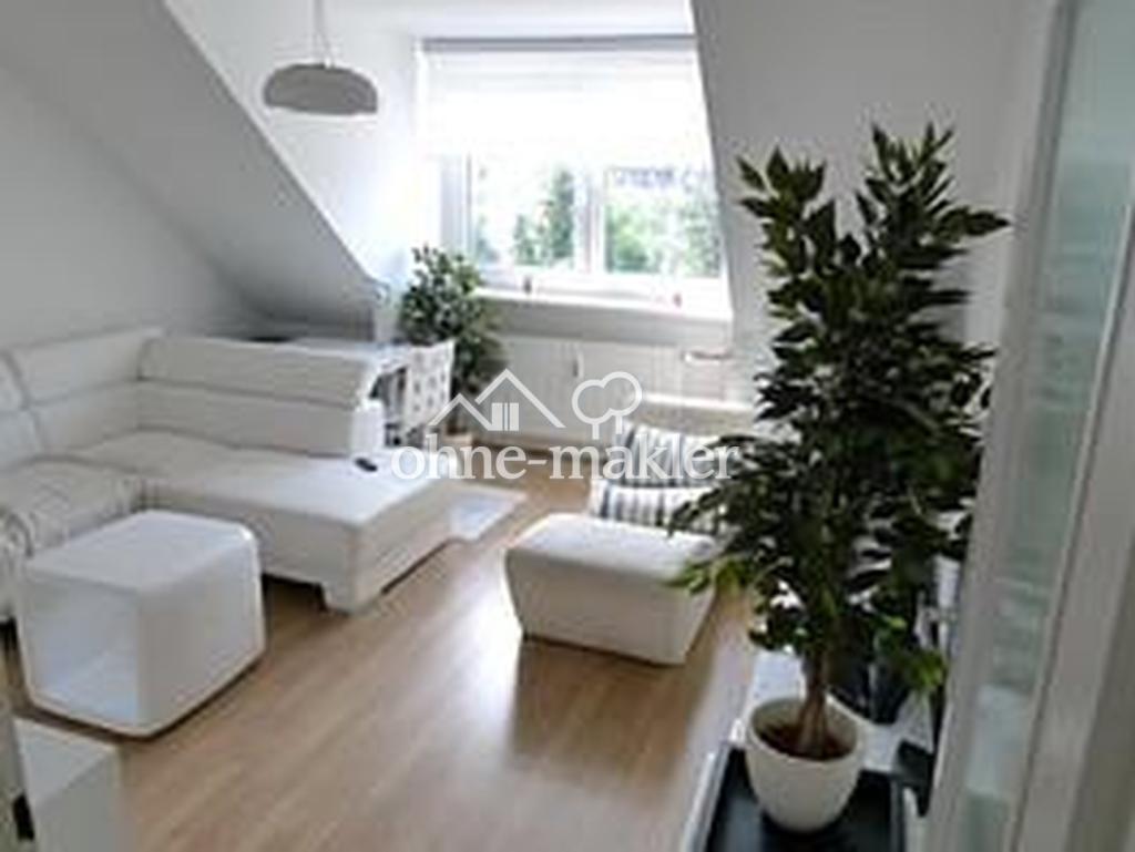 Helle 3-Zimmer Dachgeschosswohnung + Möbliert + Küche / EXPATS WELCOME - Photo 2