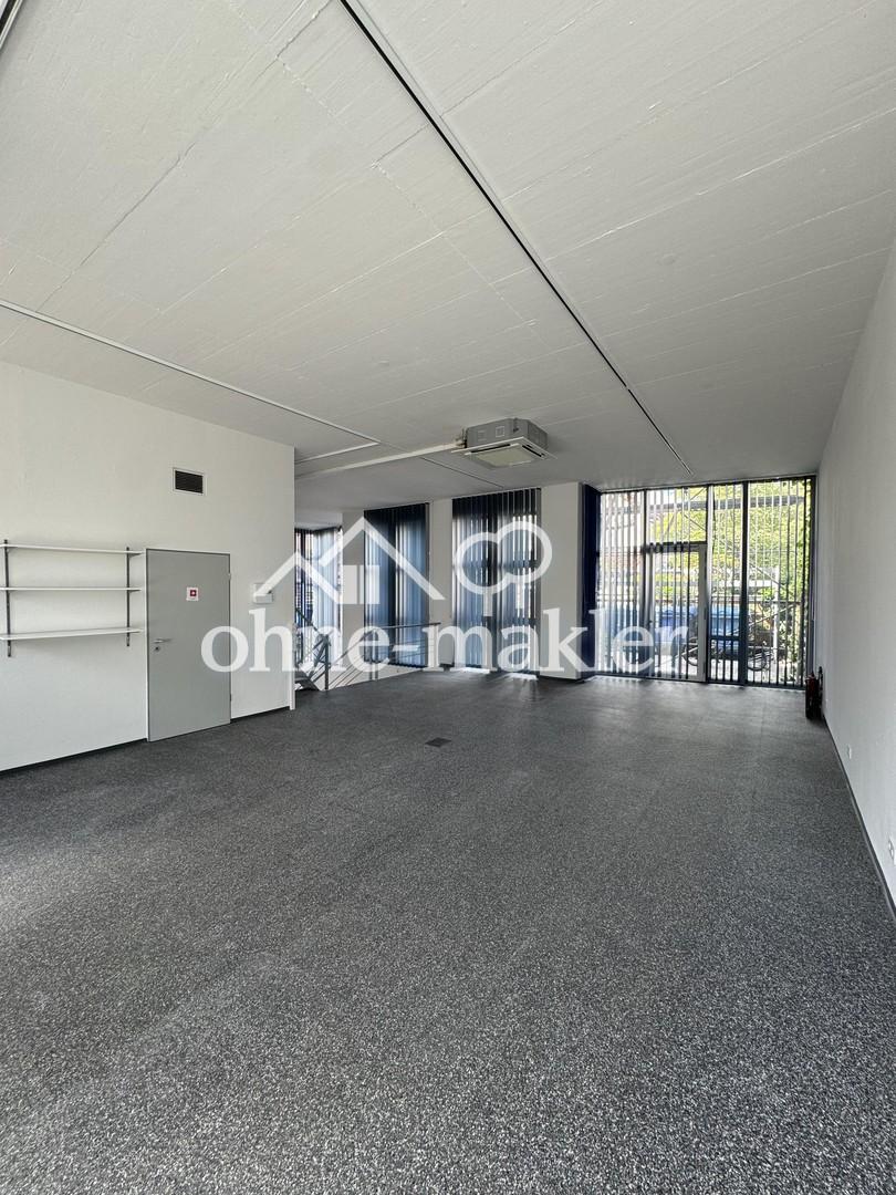 Büroraum Eingang Straße