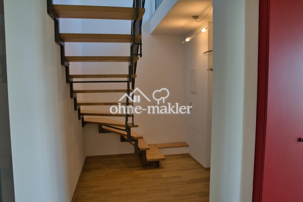 Treppe & Schuhschrank